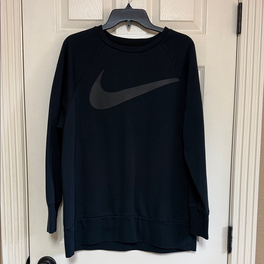 Nike Women’s Crewneck Sweater in Black